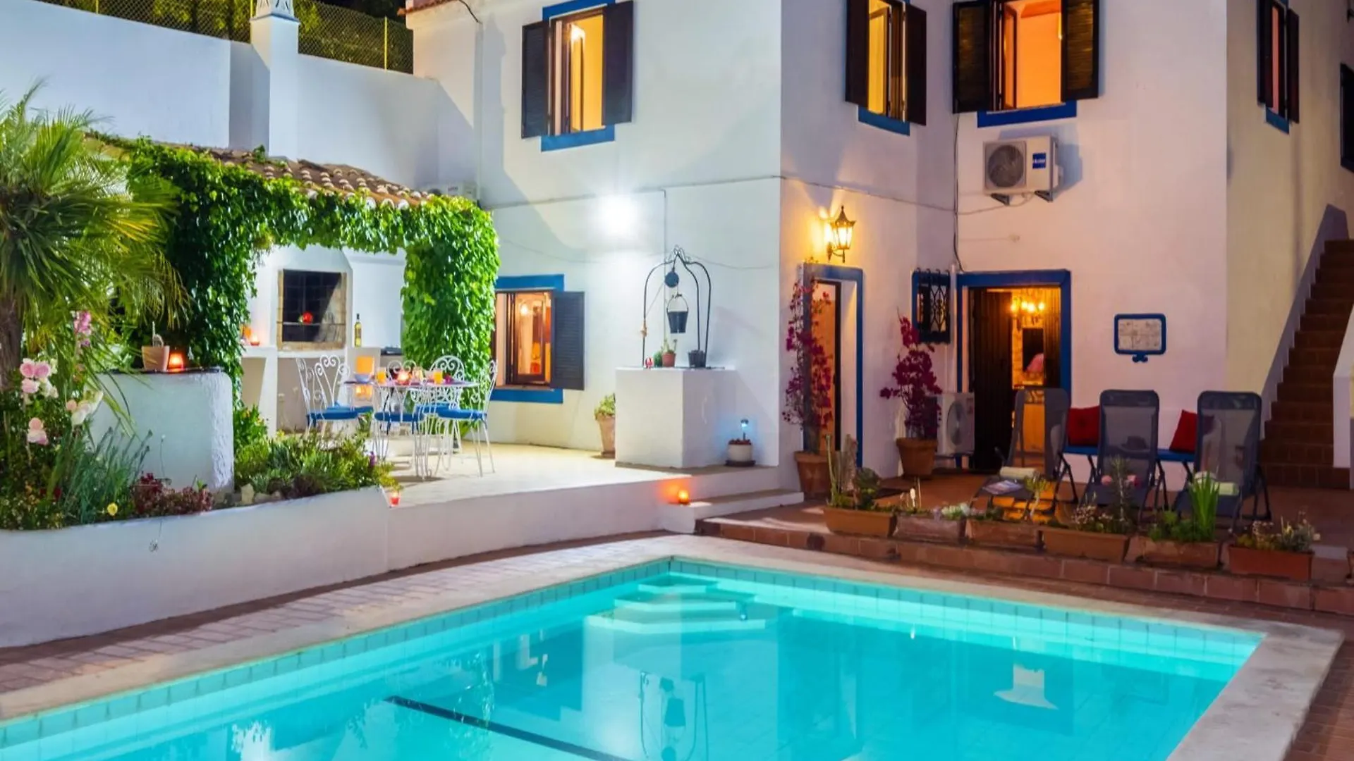 Villa With Heatable Pool Carvoeiro