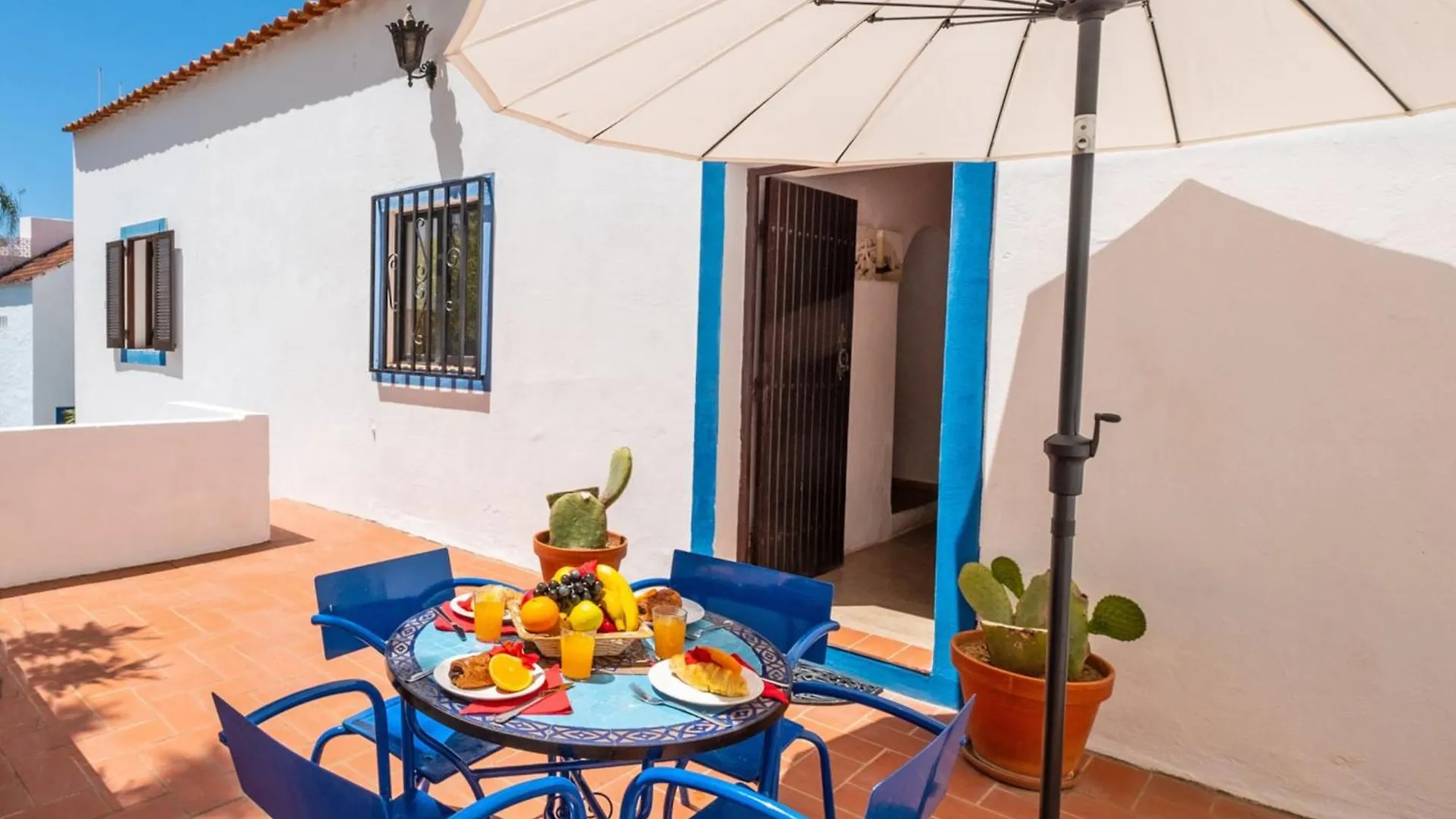Villa With Heatable Pool Carvoeiro  Portugal