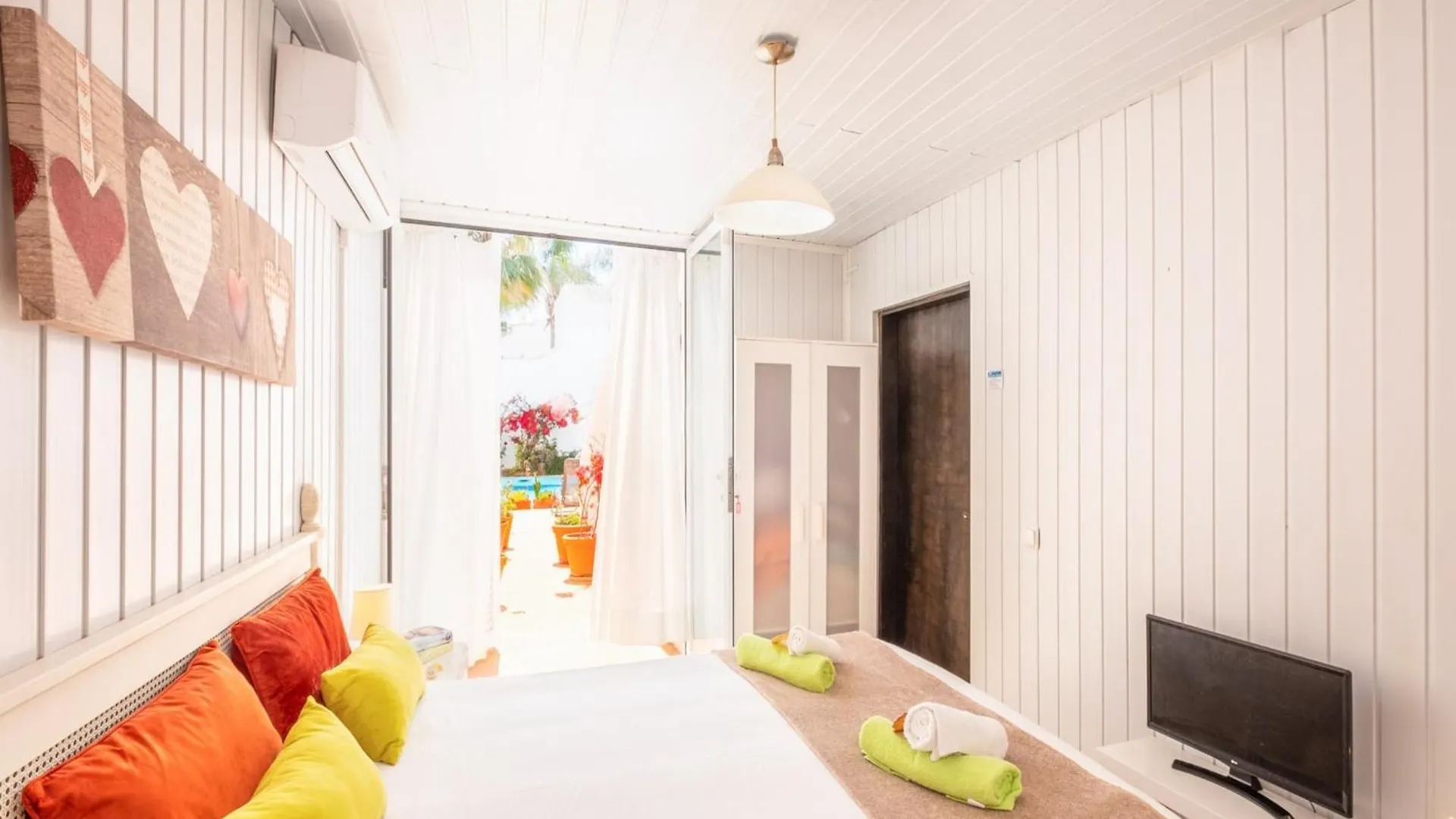 Villa With Heatable Pool Carvoeiro  Carvoeiro (Lagoa)