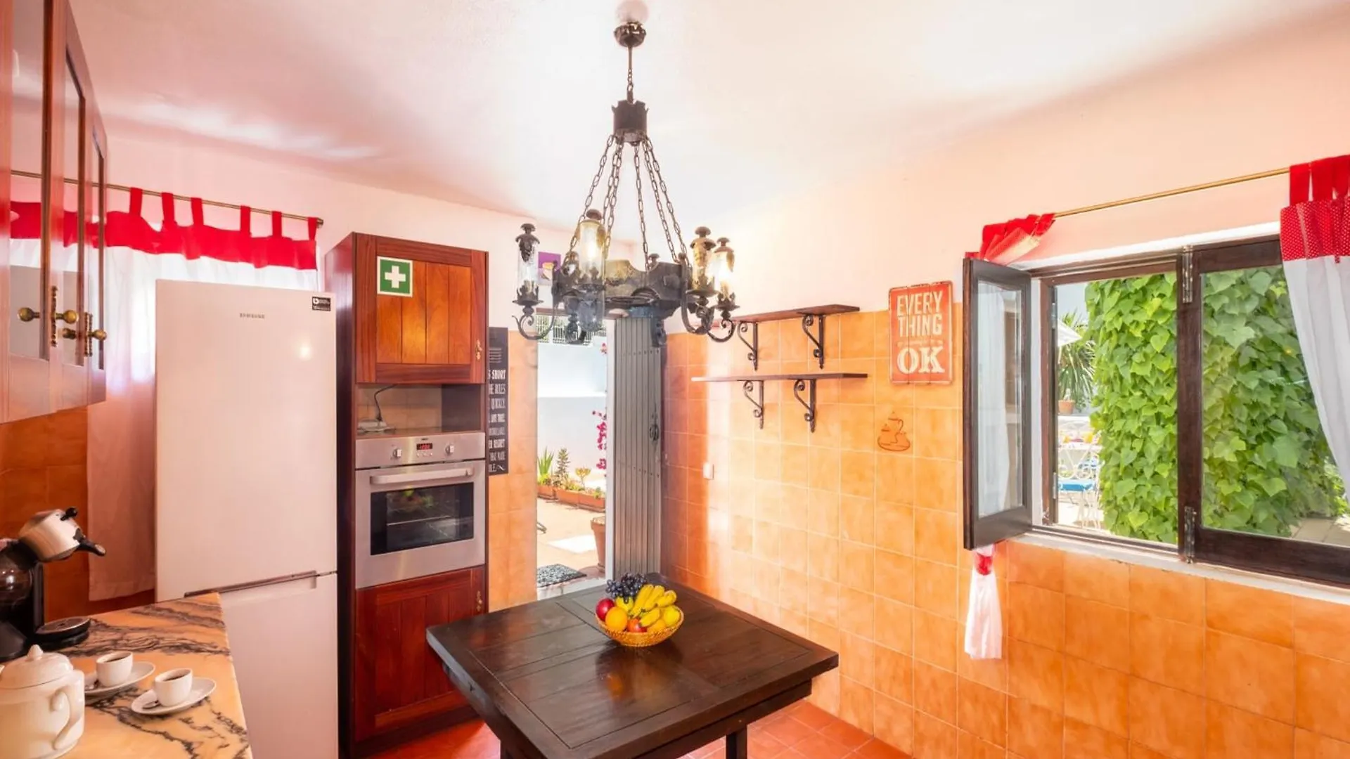 Villa With Heatable Pool Carvoeiro